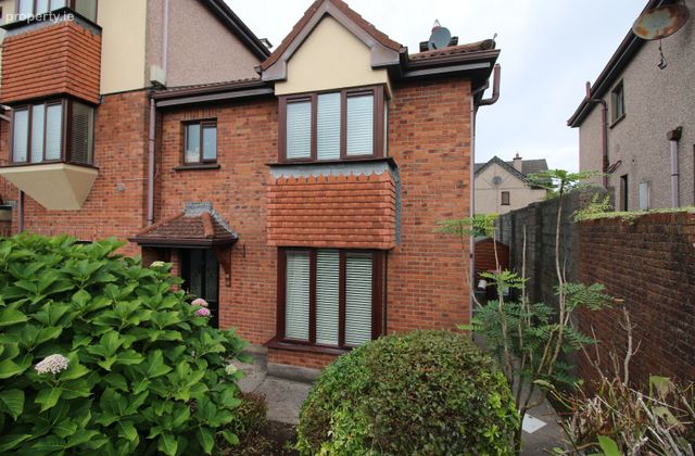 47 Welwyn Road, Maryborough Woods, Douglas, Co. Cork - Click to view photos