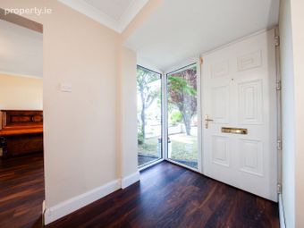 2 Carrick Court, Portmarnock, Portmarnock, Co. Dublin - Image 2