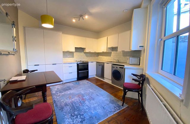 99 Hibernian Buildings, Albert Road, Blackrock, Co. Cork - Click to view photos