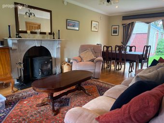 7 The Oaks, Oakview, Tralee, Co. Kerry - Image 2