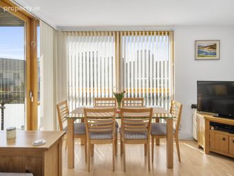 53 Rivervale, River Road, Rathborne, Ashtown, Dublin 15, Co. Dublin, Ashtown, Dublin 15 - Image 4