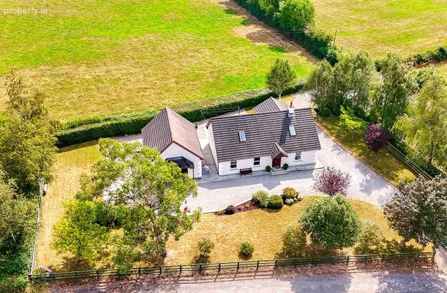Esker, Jenkinstown, Co Kilkenny, Jenkinstown, Co. Kilkenny - Click to view photos
