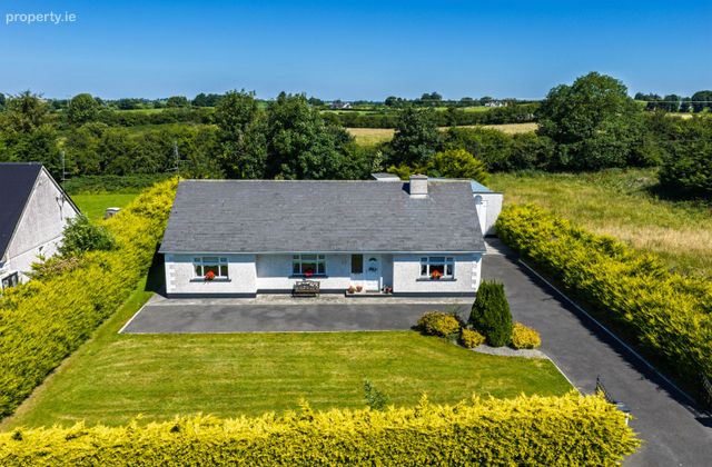 Corrimbla South, Ballina, Ballina, Co. Mayo - Click to view photos