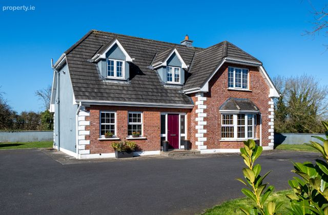 16 River Oaks, Riverstown, Birr, Co. Offaly - Click to view photos