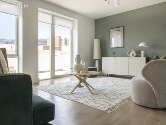3 Bed Duplex, Clay Farm Drive, Leopardstown, Dublin 18 - Image 2