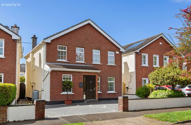 11 Castleknock Wood, Castleknock, Dublin 15, Castleknock, Dublin 15 - Click to view photos