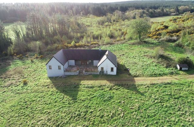 Kiljames, Thomastown, Kiljames, Co. Kilkenny - Click to view photos