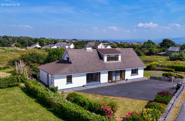 Tigh Na Marai, Teachmor West, Inverin, Co. Galway, Inverin, Co. Galway - Click to view photos