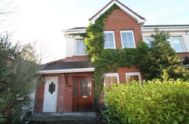 26 Larkfield Place, Lucan, Lucan, Co. Dublin - Click to view photos