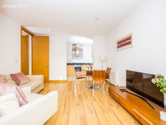 12 Blackwater House, IFSC, Dublin 1 - Image 4