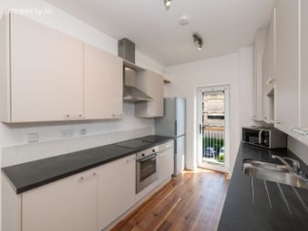 Apartment 56 The Crescent, Old Fort Road, Ballincollig, Co. Cork - Image 4