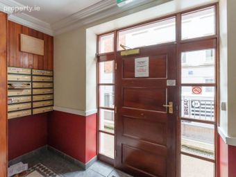 Apartment 101, Westland Square, Dublin 2 - Image 4
