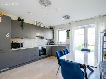 26 Graydon Park, Newcastle, Co. Dublin - Image 2