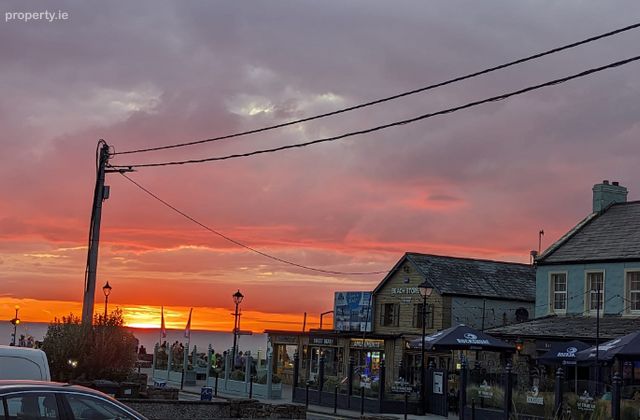 1 Seacrest View, Shore Road, Strandhill, Sligo, Strandhill, Co. Sligo - Click to view photos