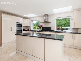 Shannonlee, Shanganagh Road, Shankill, Dublin 18 - Image 4