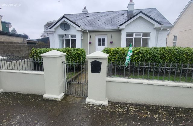Cnoc Muire, Hill Street, Mohill, Co. Leitrim - Click to view photos