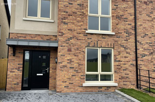 The Avenue, Royal Oaks, Enfield, Co. Meath - Click to view photos