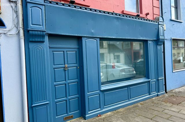 Clare Street, Ballyhaunis, Co. Mayo - Click to view photos