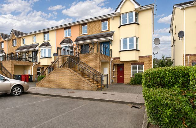 Copperhill, Broomfield Village, Midleton, Co. Cork - Click to view photos