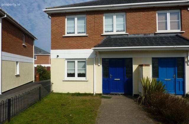 13 Curragh Hall Green, Tyrrelstown, Dublin 15 - Click to view photos
