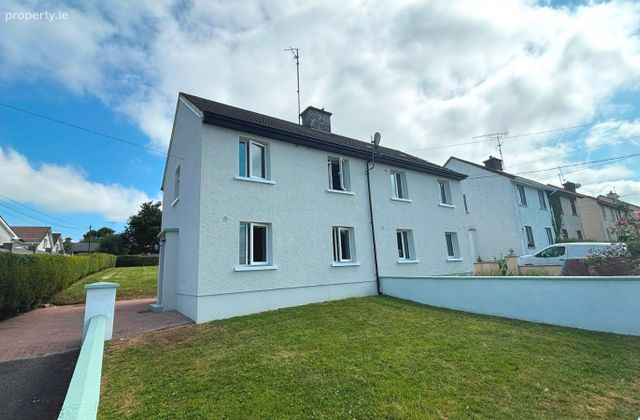 Rahardrum, Dublin Road, Virginia, Co. Cavan - Click to view photos