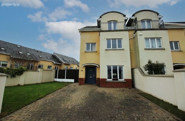 7 Meadow View, Kilmoney, Carrigaline, Co. Cork - Click to view photos
