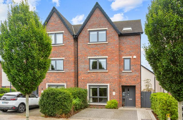 31 Lyreen Drive, Mariavilla, Maynooth, Co. Kildare, Maynooth, Co. Kildare - Click to view photos