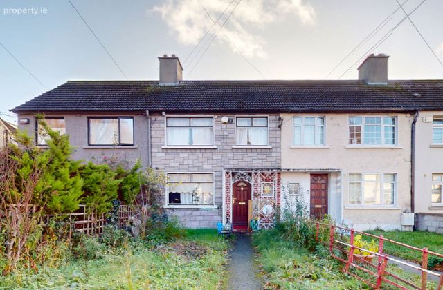 27 Griffith Parade, Finglas, Dublin 11 - Click to view photos