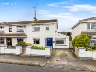 6 Holly Park, Bay Estate, Dundalk, Co. Louth - Image 2