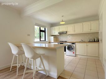 11 Rockbarton Court, Salthill, Co. Galway, Salthill, Co. Galway - Image 3
