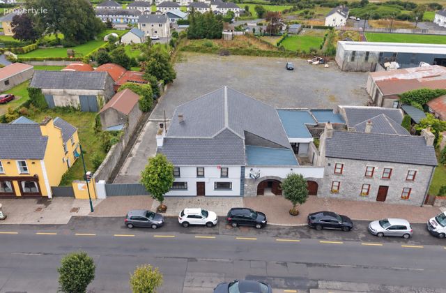 Morgan's, Main Street, Williamstown, Co. Galway - Click to view photos