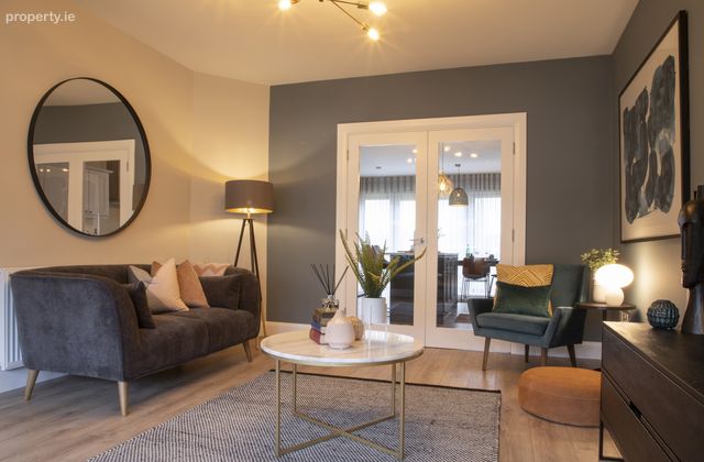 4 Bedroom House, Hollywoodrath, Hollystown, Dublin 15 - Click to view photos