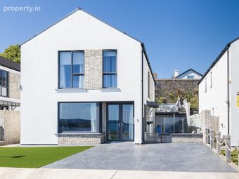 8 Dun Farraige, Carrignafoy, Cobh, Co. Cork - Image 5