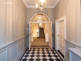 90 Harcourt Street, Dublin 2 - Image 2