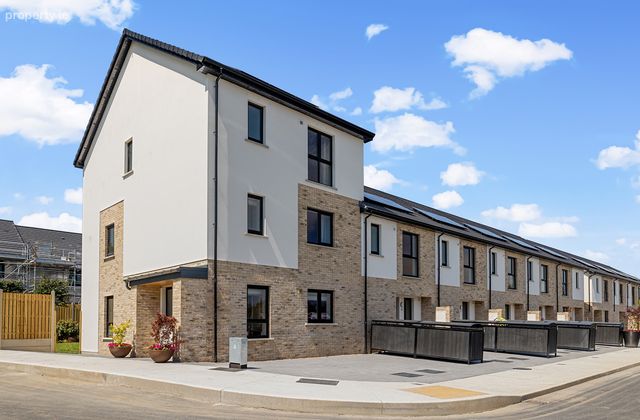 4 Bedroom, Shackleton Road, Celbridge, Co. Kildare - Click to view photos
