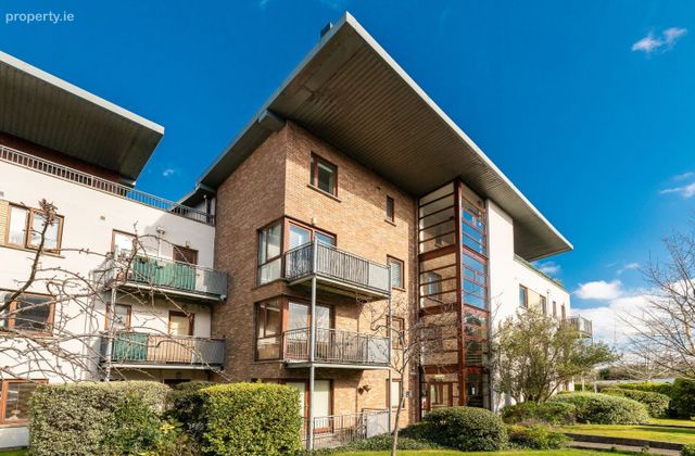 Apartment 18, Marlay House, Rathfarnham, Dublin 16 - Click to view photos