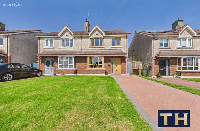 24 The Estuary, Somerville, Tramore, Co. Waterford - Click to view photos