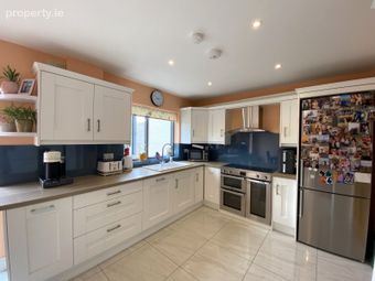 1 Laharran West, Manor Farm, Lehenaghmore, Co. Cork - Image 5