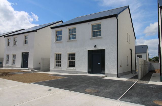 2 Beech Hill, Crossmolina, Co. Mayo - Click to view photos