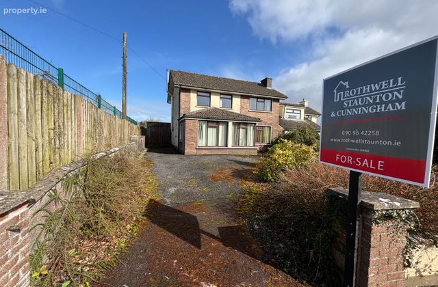 15 Kilgarve Gardens, Ballinasloe, Ballinasloe, Co. Galway - Click to view photos