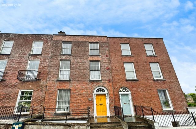 4 Saint James's Place, Fermoy, Co. Cork - Click to view photos