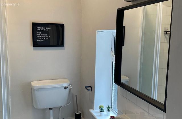 Apartment 3, 1 Mount Street Lower, Dublin 2 - Click to view photos