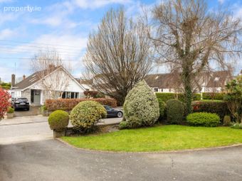 19 Knocksinna Park, Foxrock, Dublin 18, Foxrock, Dublin 18 - Image 2
