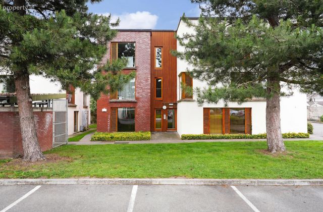 37 Fort Ostman, Old County Road, Crumlin, Dublin 12, Crumlin, Dublin 12 - Click to view photos