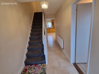 113 Springfield Court, Castlebar, Castlebar, Co. Mayo - Image 2
