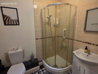 2 Bed Monkstown Apartment, Monkstown, Co. Dublin - Image 3