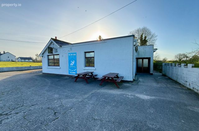 The Blue Ku-ku, Kiltivna, Dunmore, Dunmore, Co. Galway - Click to view photos