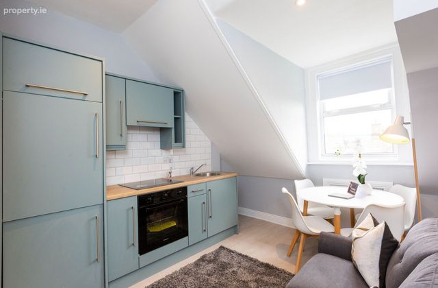 Flat 5, 10 Stamer Street, Dublin 8 - Click to view photos