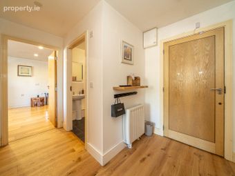 28 Saint James's Court, Kilmainham, Dublin 8 - Image 3