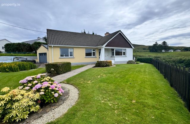 Drumnafinagle, Kilcar, Co. Donegal - Click to view photos